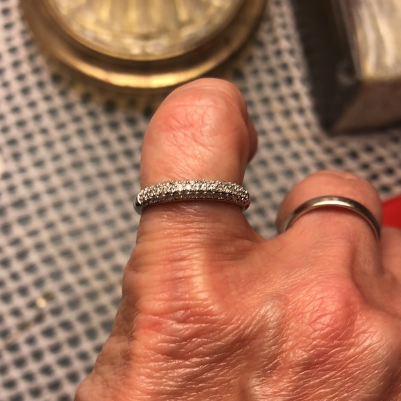 Diamond Ring - Picture 1 of 3